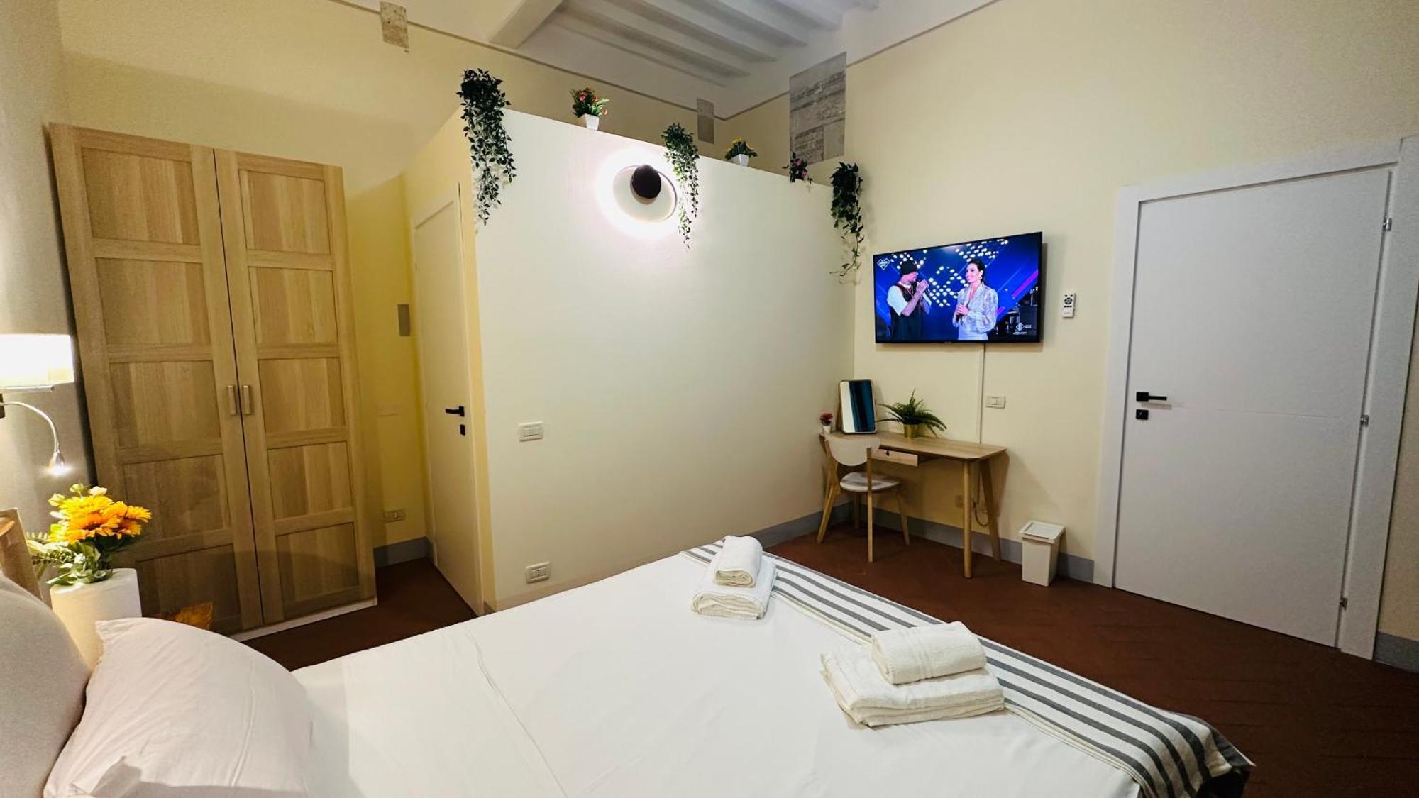 B&B - Residenza D'Epoca Piazza Cairoli Pisa Bagian luar foto